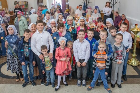День жен-мироносиц День жен-мироносиц