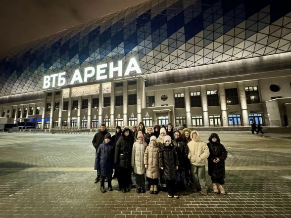 Все на хоккей! Все на хоккей!